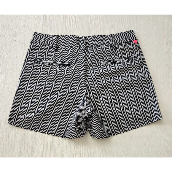 Puma Women's Black & White Geometric Chevron Print Outdoor Short (sample item) - Picture 2 of 8